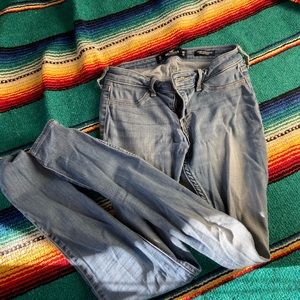 Hollister Low Rise Jean Legging Size 3L (26x30)